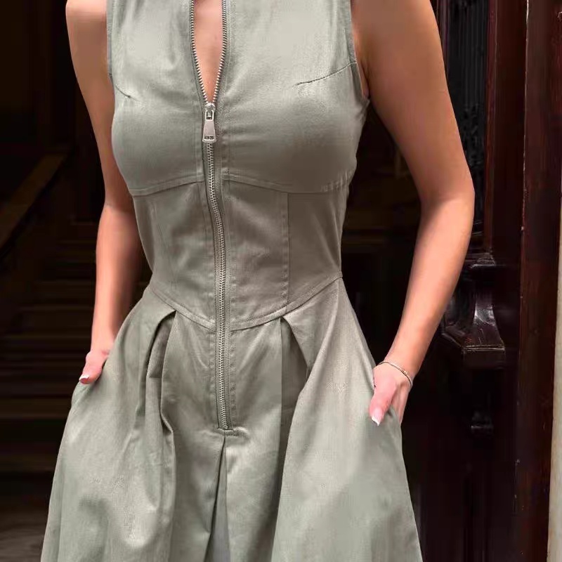 Elegant Sleeveless Long Dress – O-Neck, Minimalist Fit | Calm, Flowing & Beautiful in Bean Green - Image 2